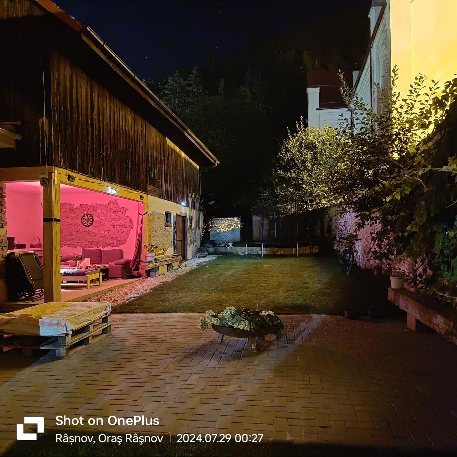 Rîşnov Imperfect House酒店 外观 照片